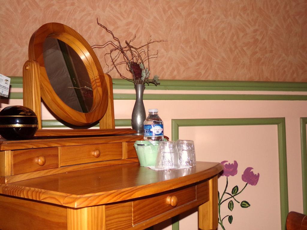 Domaine Capiet Bed and Breakfast Courpiac Værelse billede