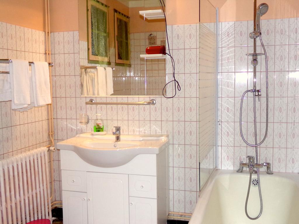 Domaine Capiet Bed and Breakfast Courpiac Værelse billede